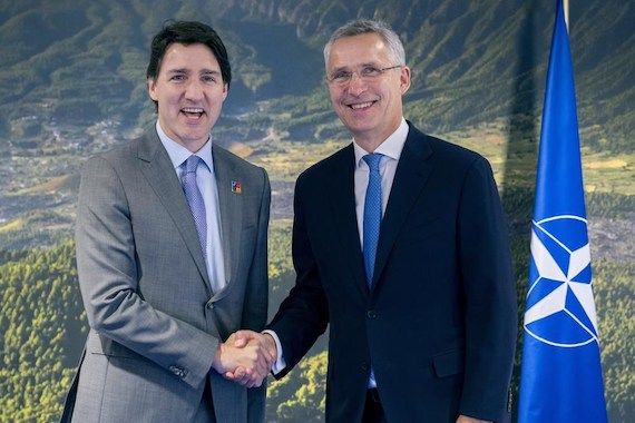 NATO Secretary General visits the Canadian Arctic with Justin Trudeau