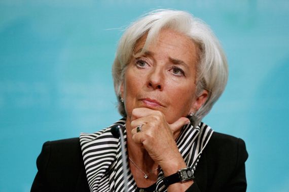 Christine Lagarde du FMI a le regard songeur