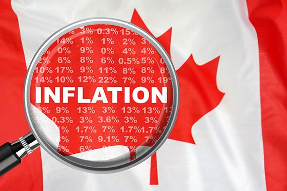 Un drapeau du Canada avec l'inscription inflation