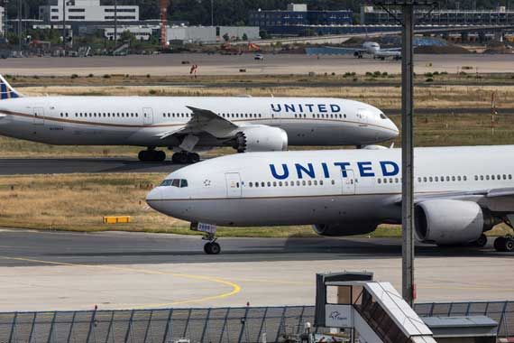 Des avions du transporteur United Airlines.