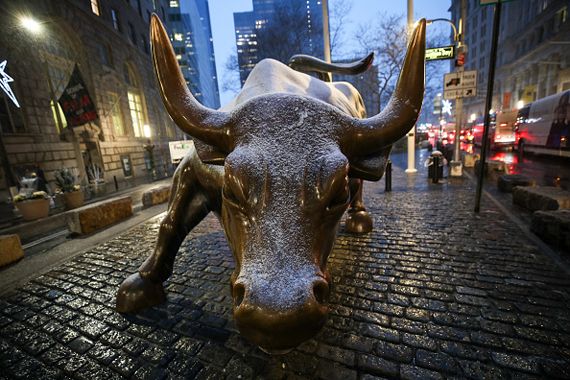 La statue d'un taureau sur Wall Street, à New York