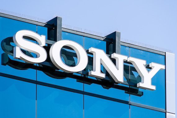 Sony is cautious about the future and the expected decline in PS5 sales