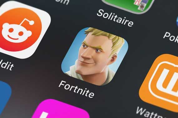 Le jeu Fortnite sur un téléphone intelligent.