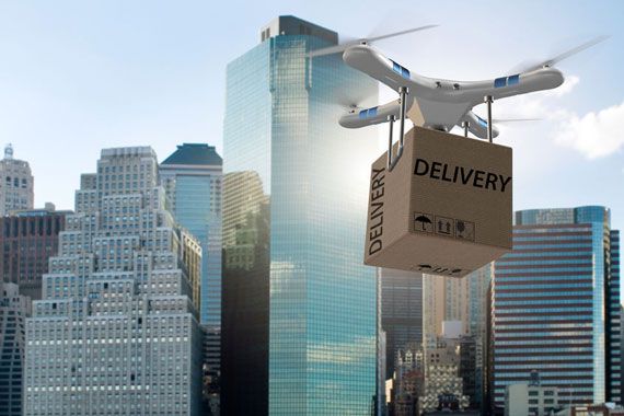 Un drone qui fait une livraison