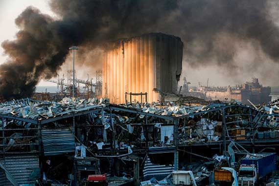 Une image du port de Beyrouth après les explosions.