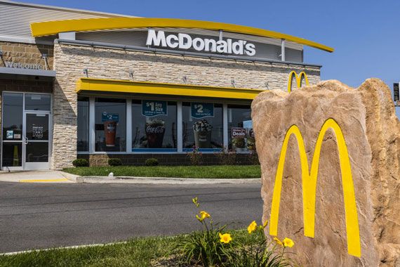 La devanture d'un McDonald's