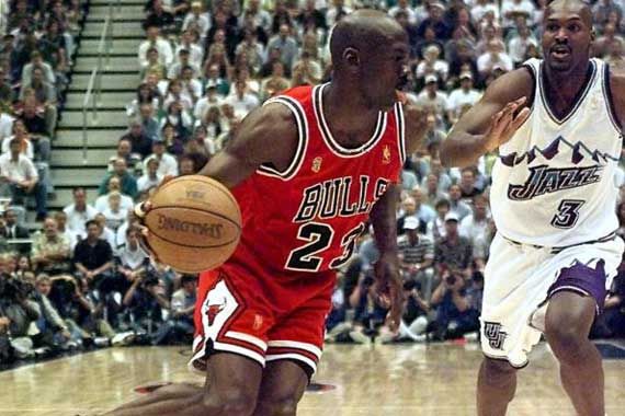 Michael Jordan dans le 5e match de la finale de la NBA de 1997.